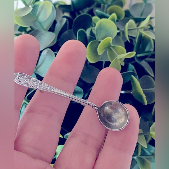 FINE ARTS sterling silver mini salt spoon brooch vtg - Main Image